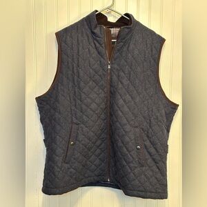 Jos. A. Bank Reserve quilted vest with Plaid interior  - Brown and Gray